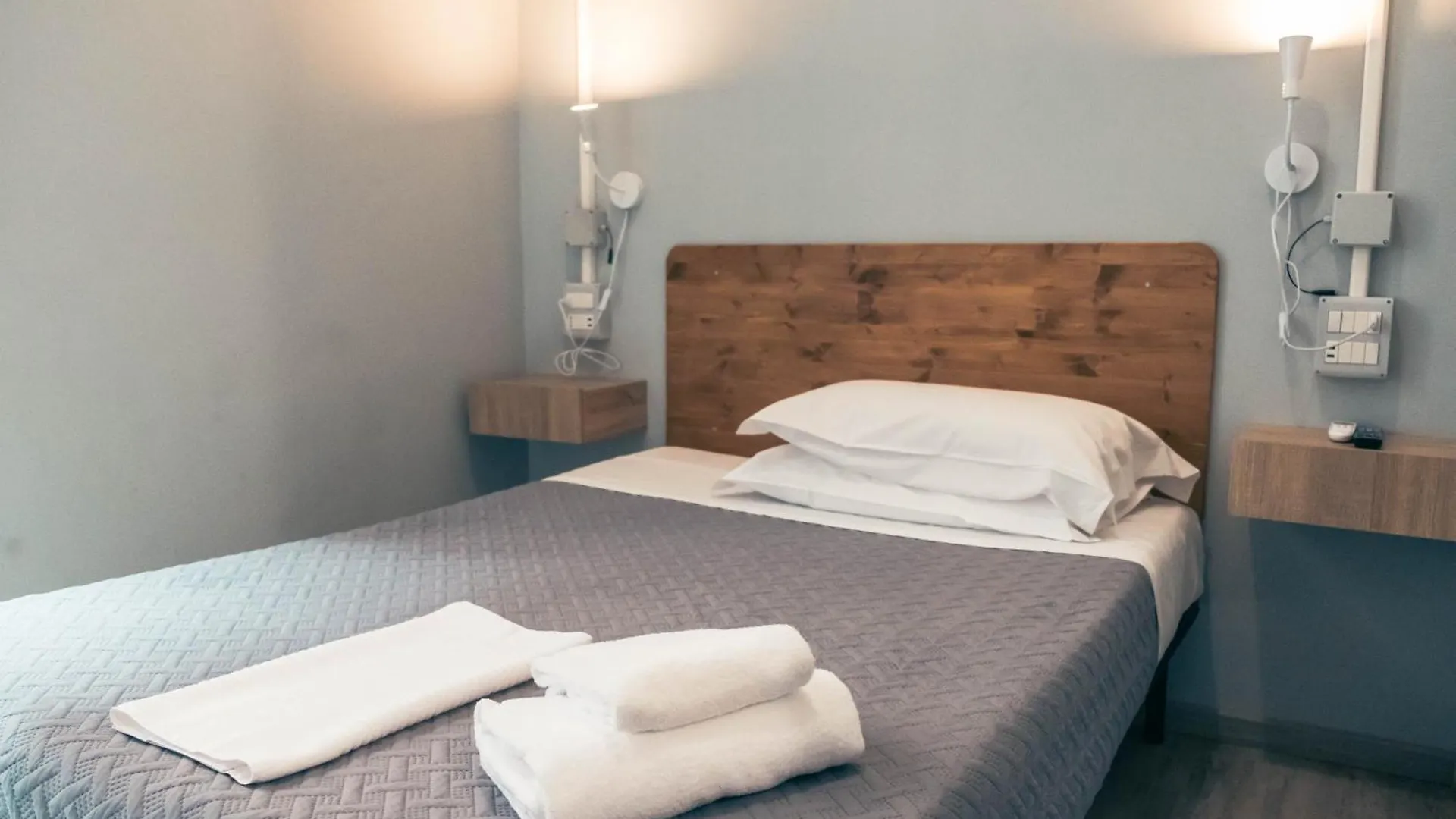 Eureka Rooms Roma 0*,  İtalya